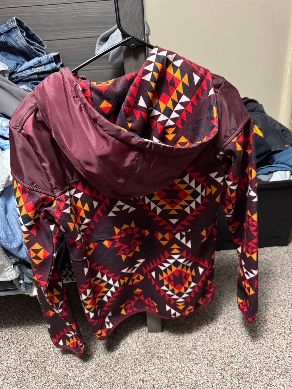 Billabong women’s Burgundy Geo-Print Hooded Jacket - Picture 2 of 3